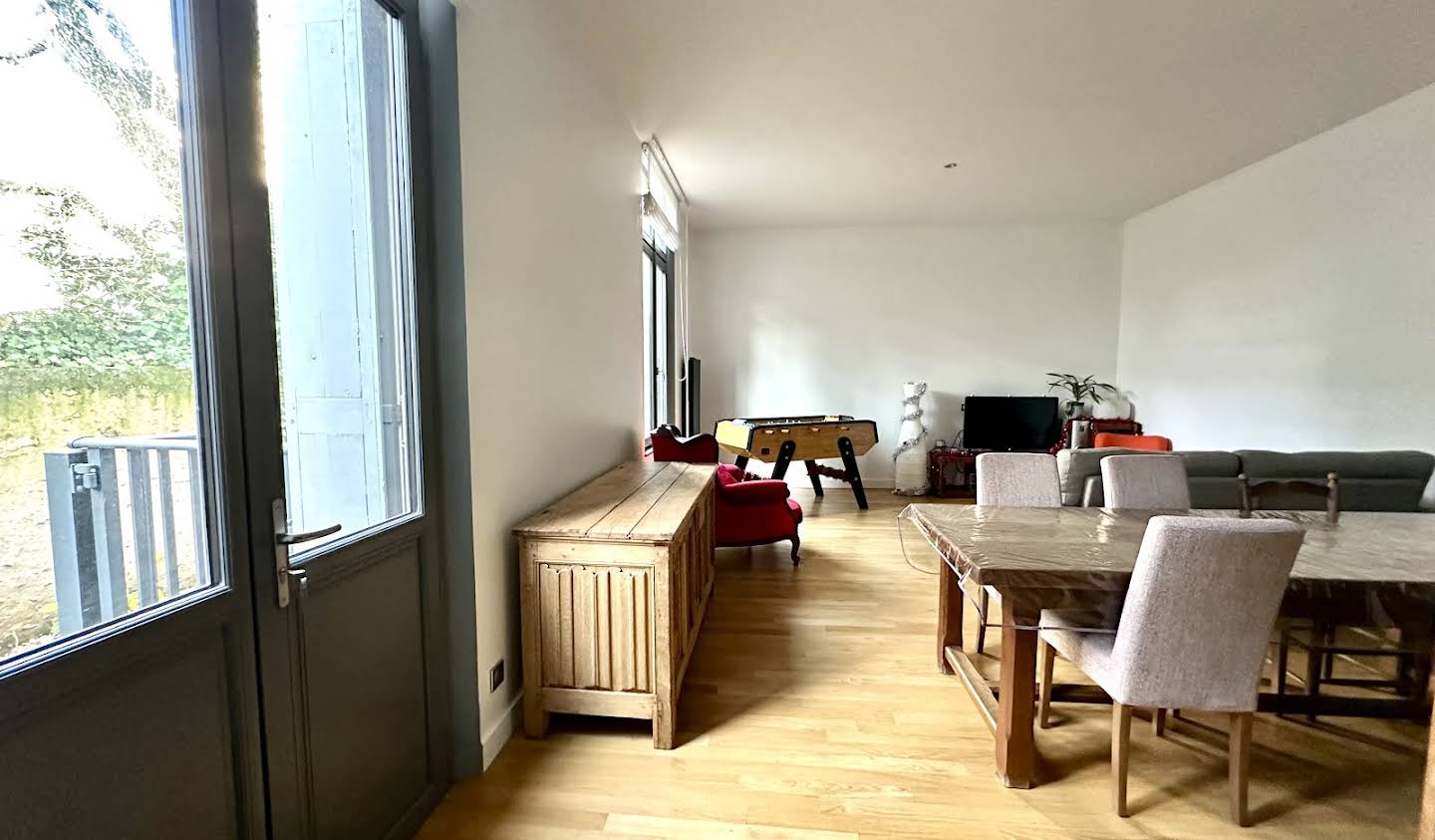 Apartment with terrace Tours