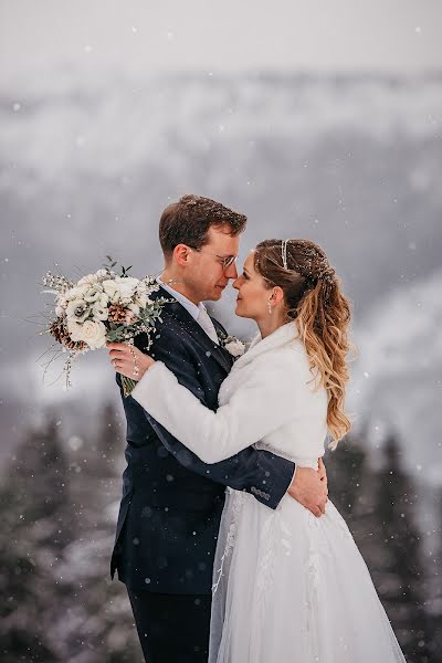 Svadobný fotograf Lucie Skopalová (okemlucie). Fotografia publikovaná 25. februára 2022