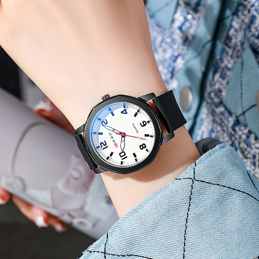 Title 8, Fashion Trend For Both Male And Female Watch