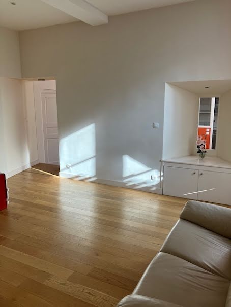 Location meublée appartement 4 pièces 95 m² à Carcassonne (11000), 730 €