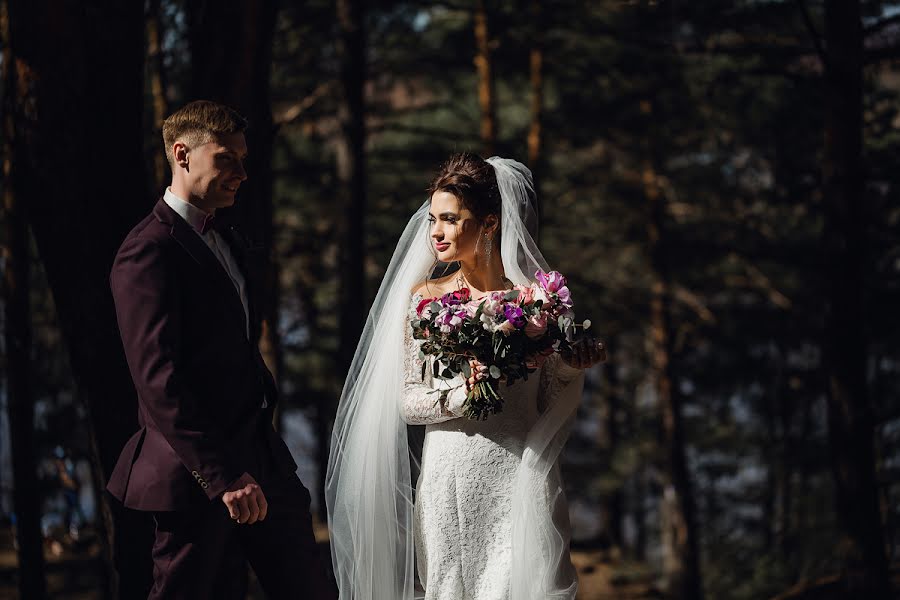 Fotógrafo de casamento Elena Klyueva (helenaklyueva). Foto de 5 de março 2020