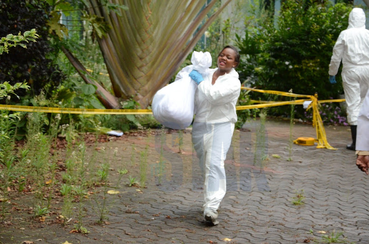 Sarah Wairimu is helped to carry her personal belongings from her matrimonial home in Kitisuru on Monday, January 27, 2020.