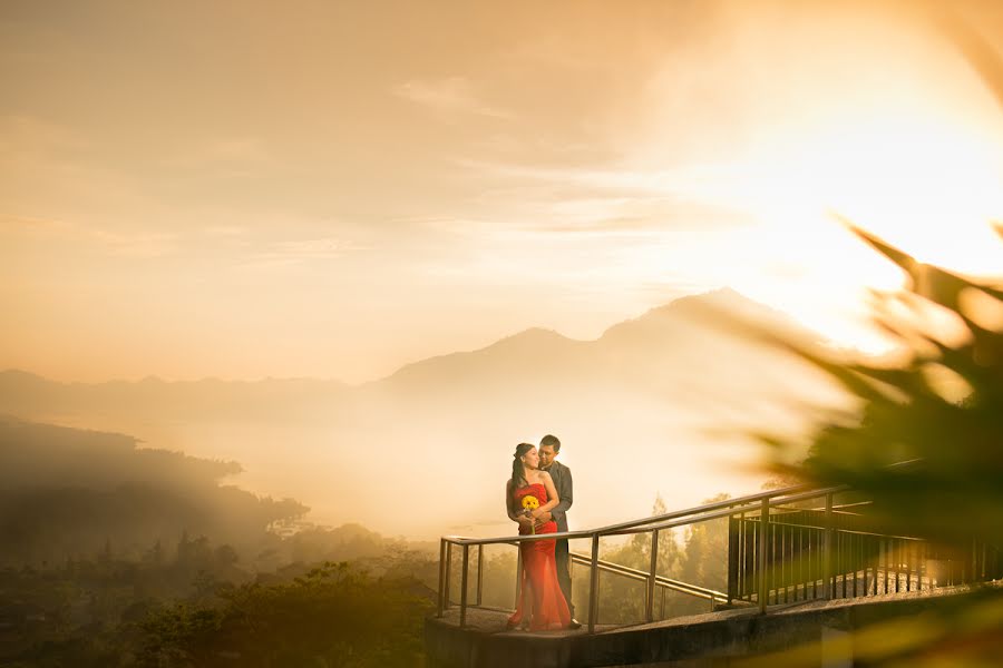 結婚式の写真家Made Putra Wijaya (putrabaliphotog)。2014 10月26日の写真