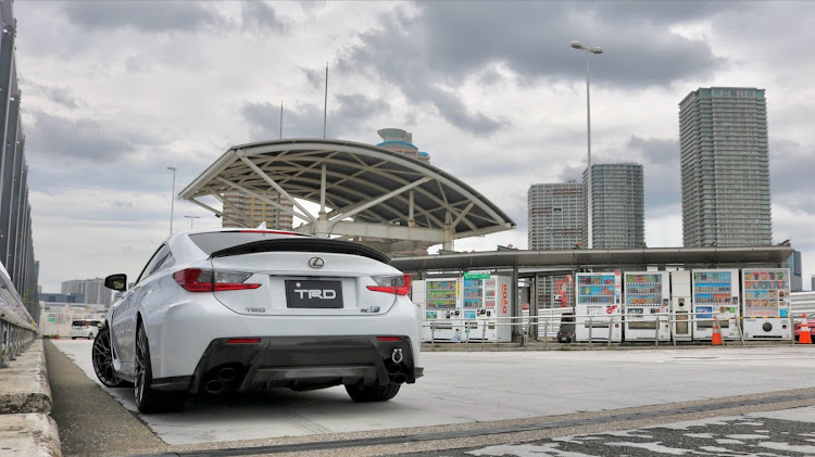 RC FのCCSP・TRD・lexus・RCF・７月もよろしくお願いいたしますに関するカスタム事例の投稿画像1枚目