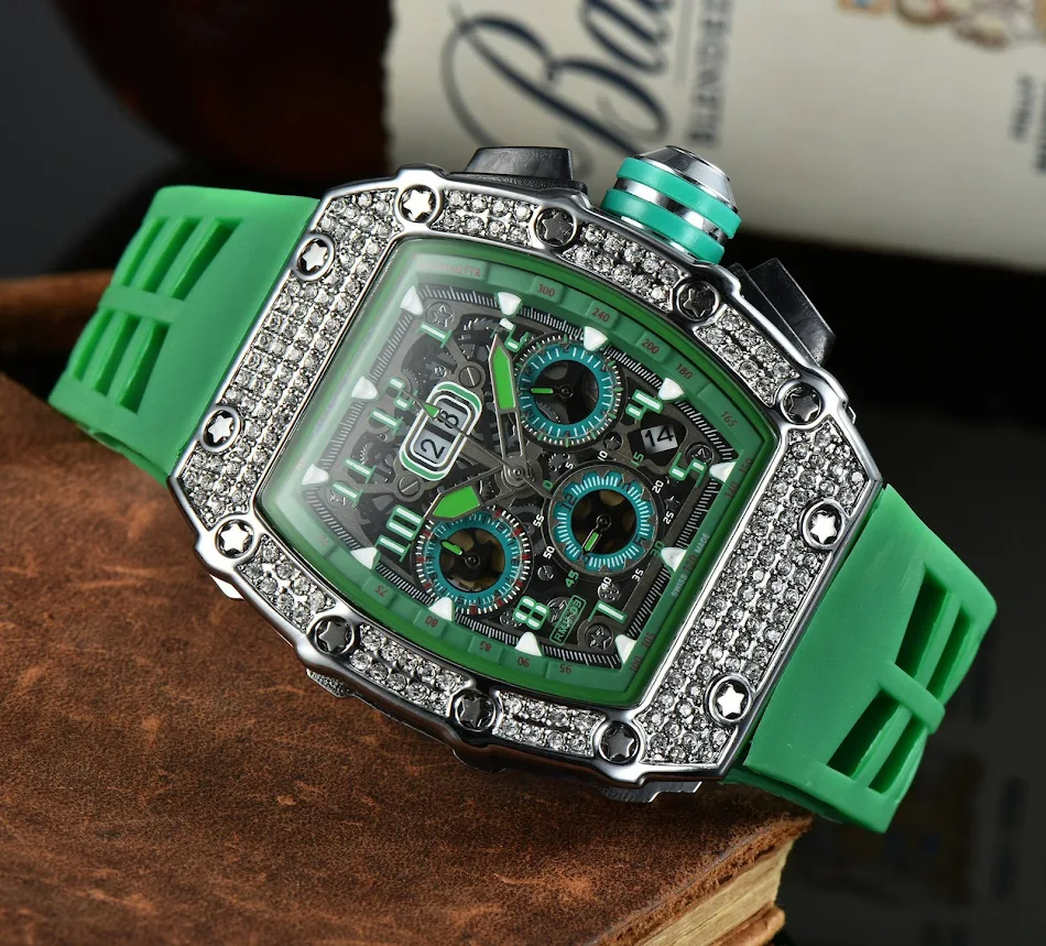 Relógio Masculino Fashion Diamond Gypsophila, luxuoso e estiloso. Movimento de quartzo, à prova d'água e design com diamantes.