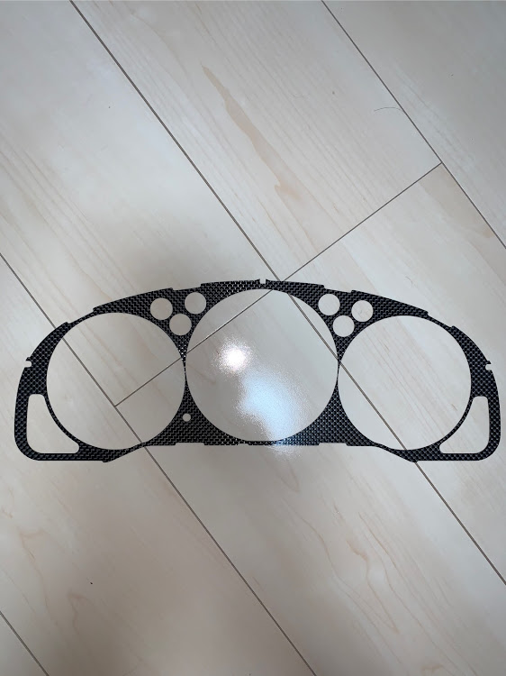 シルビアのドライカーボン製メーターパネル・オートクレーブ製法・プリプレグ材料・たったの3グラム・厚さ0.25ミリの薄さ！に関するカスタム事例の投稿画像1枚目