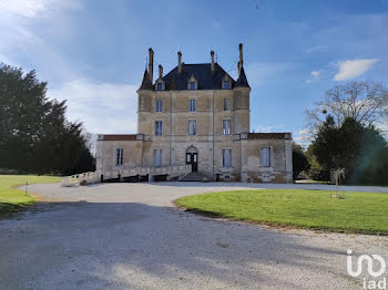 château à Chantonnay (85)