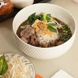 Guay Tiew Rua Sen Lek (Boat Noodles)