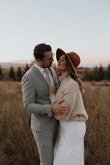 Fotografo di matrimoni Sorin And Patricia (sirbusorin). Foto del 2 aprile 2022