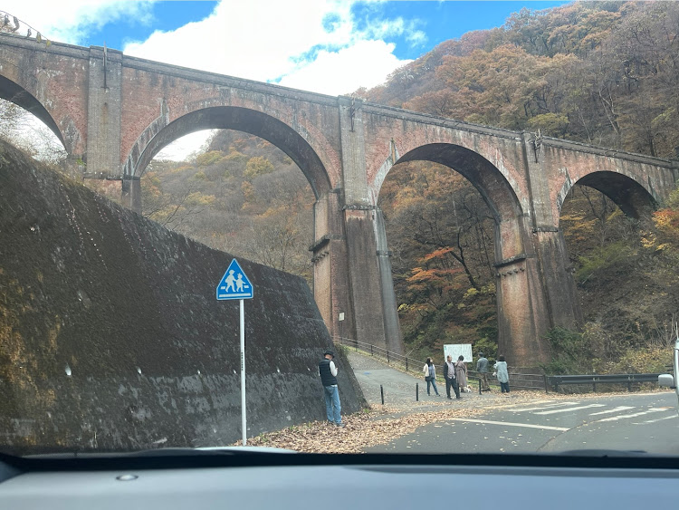 ヤリスクロスのイニシャルＤ・イニシャルD現地巡り・碓氷峠・めがね橋に関するカスタム事例の投稿画像4枚目