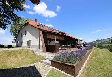 House with garden and terrace 8