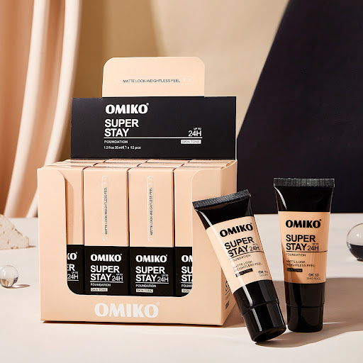Title 4, Smear-proof Liquid Foundation Concealer for Lad...