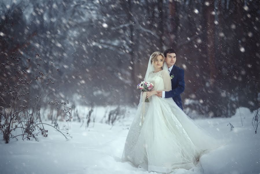 Photographe de mariage Aleksandr Larshin (alexfotolove). Photo du 13 février 2017