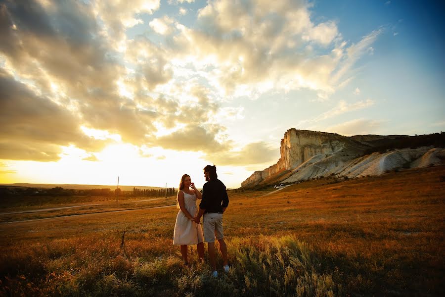 Fotógrafo de bodas Inna Titova (enigmo4ka). Foto del 5 de agosto 2019