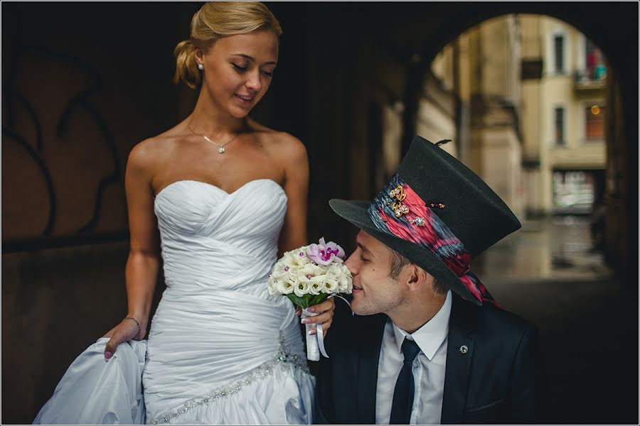 Wedding photographer Sergey Nikitin (medsen). Photo of 12 December 2012