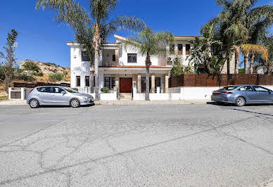 House with garden and terrace 5