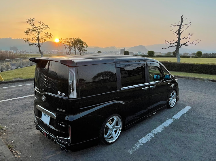 ステップワゴンスパーダのツィーターパネル取付け・プチオフ・鹿児島・錦江湾に関するカスタム事例の投稿画像1枚目