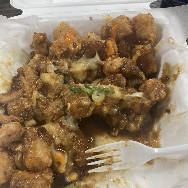 Fried chicken poutine