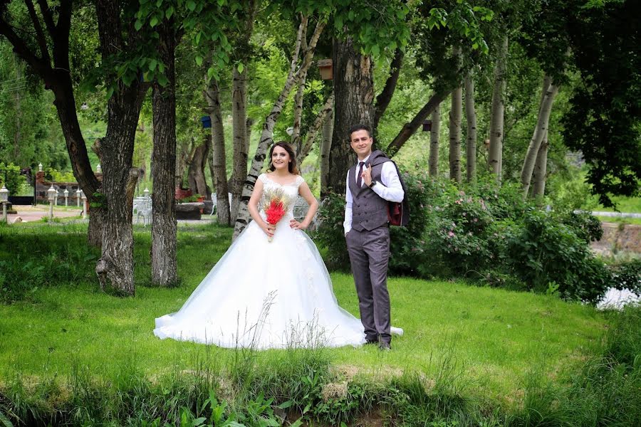 Hochzeitsfotograf Mert Uluhan (mertuluhan). Foto vom 11. Juli 2020