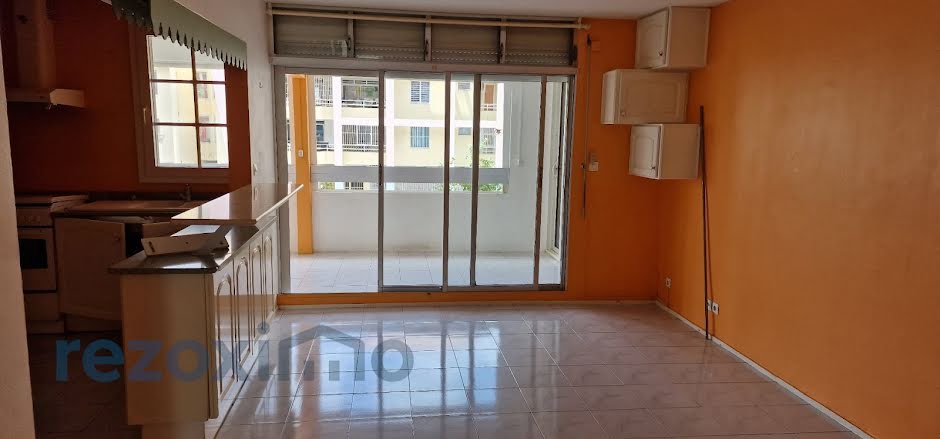 Vente appartement 3 pièces 83 m² à Pointe a pitre (97110), 135 000 €