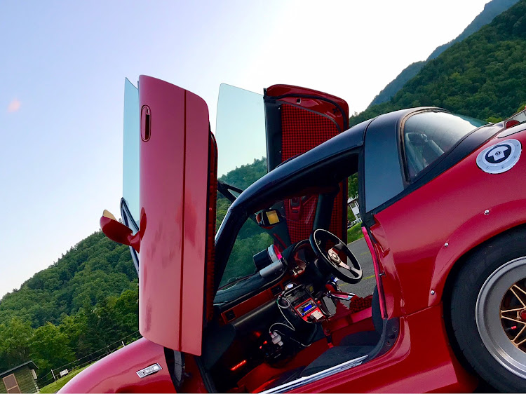 カプチーノの黄昏時・謎の集団-BABY-SUPERCAR・尻 is・アクチュエータ調整・КЁИに関するカスタム事例の投稿画像3枚目