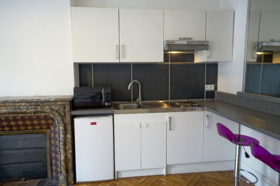 Location meublée appartement 1 pièce 23 m² à Rouen (76000), 465 €