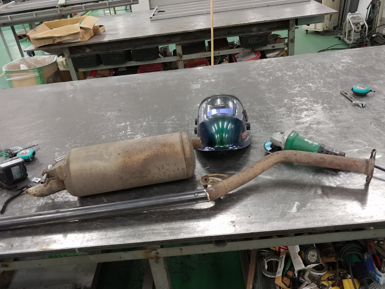 プリウスのDIY・マフラー交換・インテリア・オーディオ紹介に関するカスタム事例の投稿画像1枚目