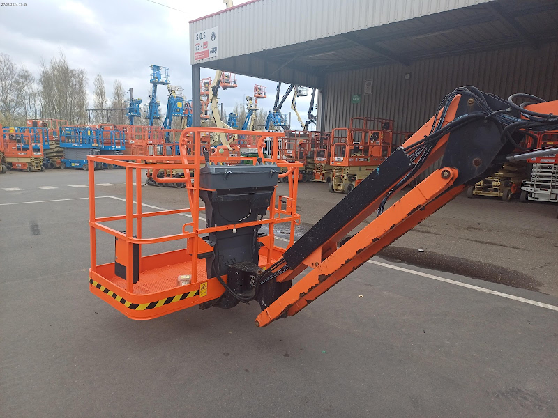 Picture of a JLG 600AJ