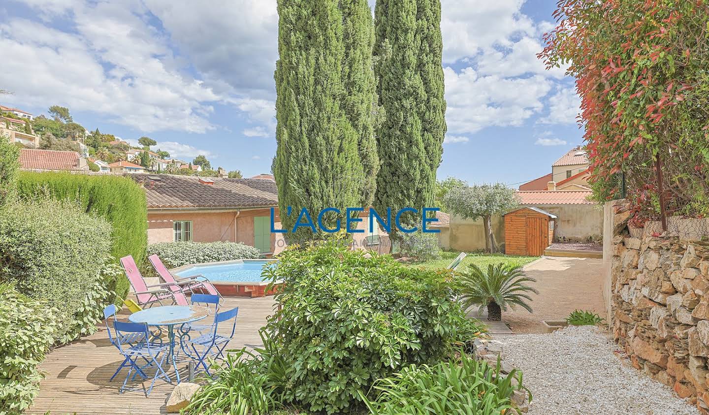 House with pool and terrace Hyeres