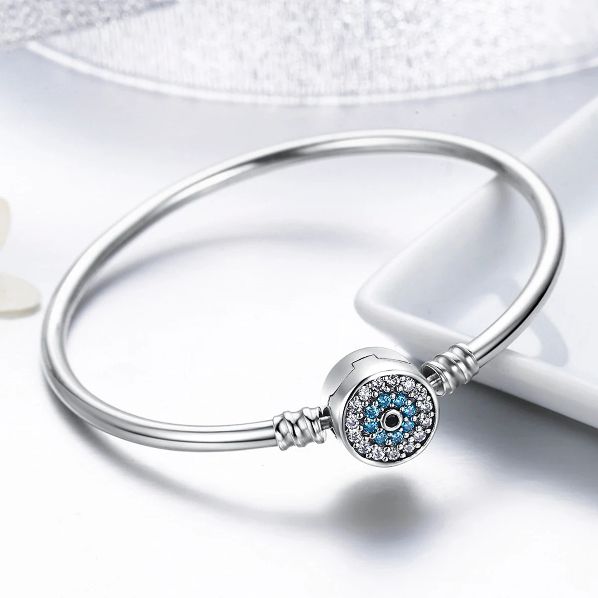images slider number - 6