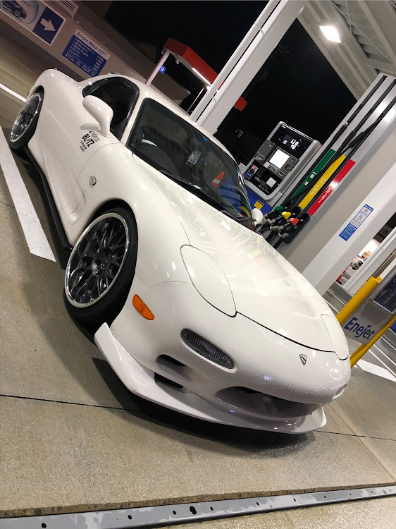 RX-7の事故から復活・ユーラスリップ・キーパーラボに関するカスタム事例の投稿画像1枚目