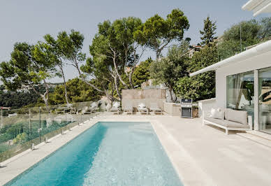 Maison avec piscine et terrasse 7