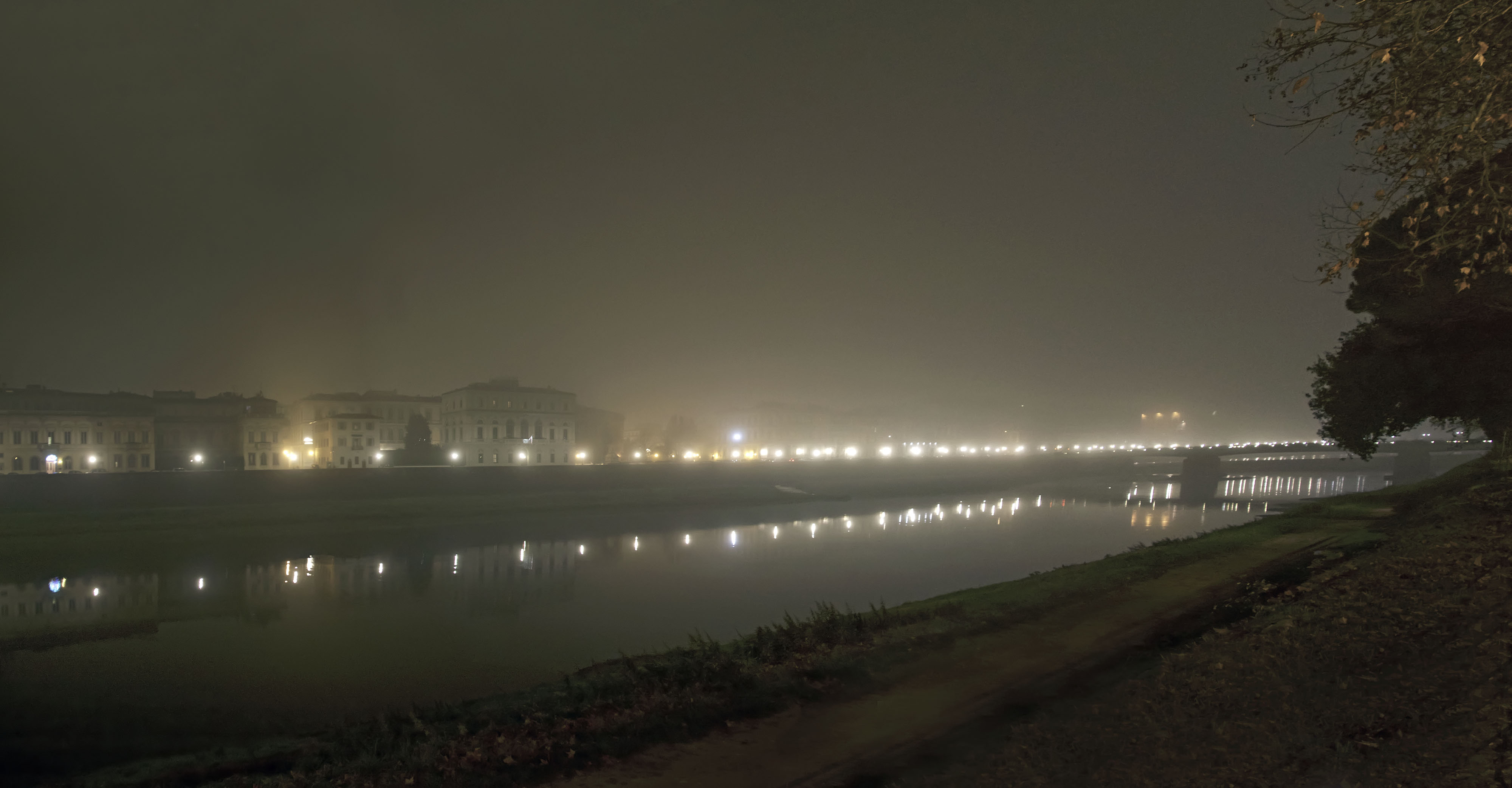 Nebbia sui lungarni di Patrix