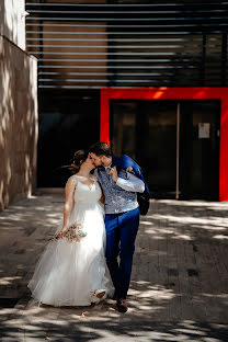 Fotógrafo de casamento Camiel Iulius (arenastudio). Foto de 28 de fevereiro