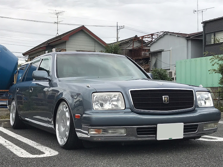 センチュリーのセンチュリー・GZG50・欲しい人がいたら売ろうかなに関するカスタム事例の投稿画像1枚目