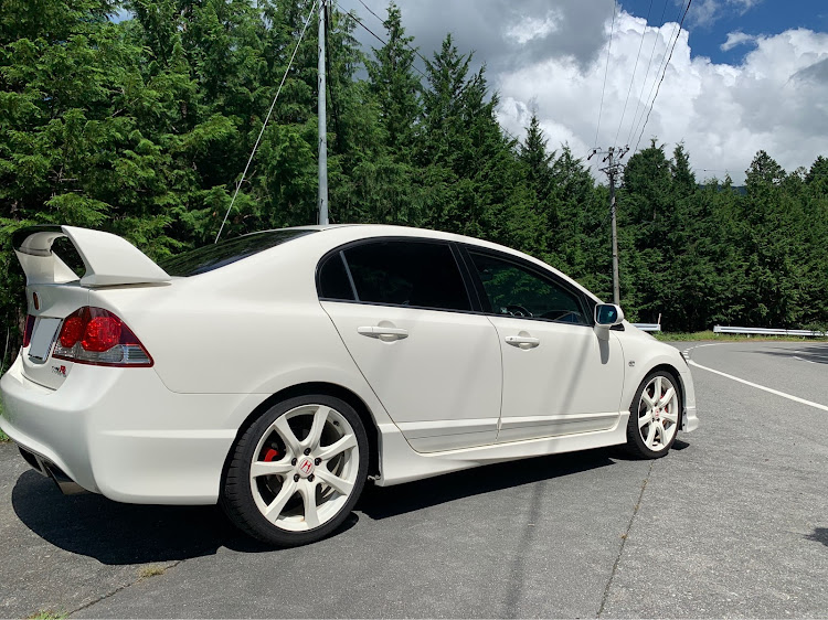 シビックタイプRのFD2・台風に気をつけて下さい・スポーツカー好きな人と繋がりたい・タイプR・シビックに関するカスタム事例の投稿画像2枚目