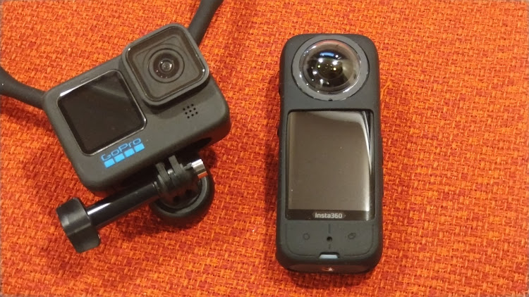 TUBESTさんが投稿したバイク・ツーリング・insta360 x3・GoProHERO10・自撮り棒に関するカスタム事例の投稿画像1枚目