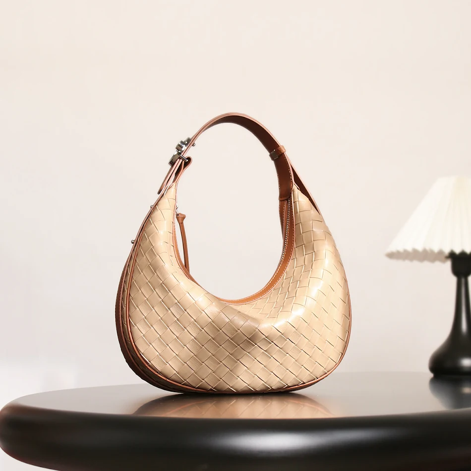 Design Niche Echte Leren Tas voor Dames Geweven Stijlvolle damestas met ruim interieur Duurzaam leer Perfect voor dagelijks gebruik.