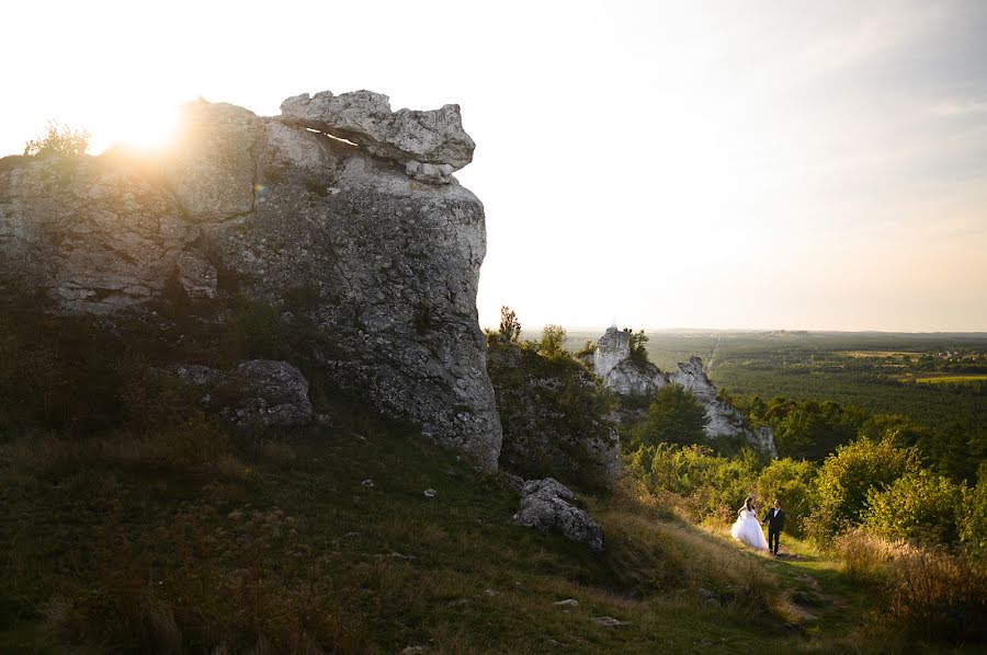 Jurufoto perkahwinan Radek Radziszewski (radziszewski). Foto pada 1 Oktober 2020