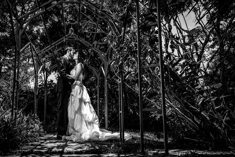 Fotógrafo de casamento Leonel Longa (leonellonga). Foto de 14 de março 2019