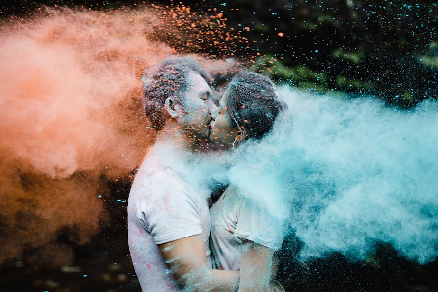 Fotografo di matrimoni Gustu Hendra (gustuhendra). Foto del 25 settembre 2019