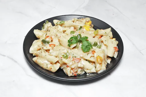 White Sauce Pasta [700 Ml, Serves 2]