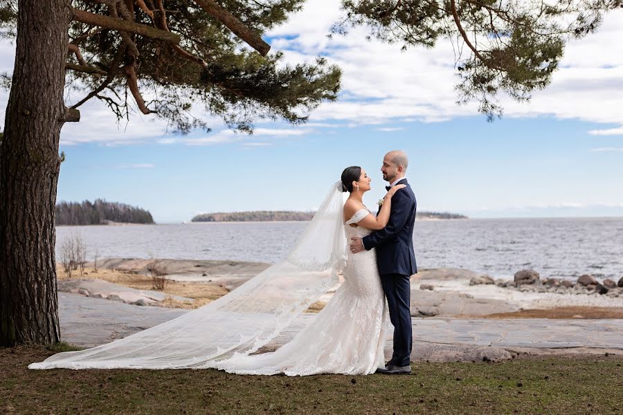 Fotógrafo de casamento Victoria Spiridonova-Favier (vicki). Foto de 24 de maio 2023