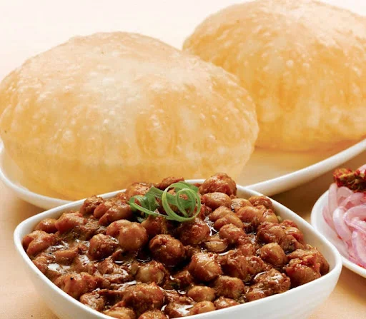 Chole Bhature (Desi Ghee)