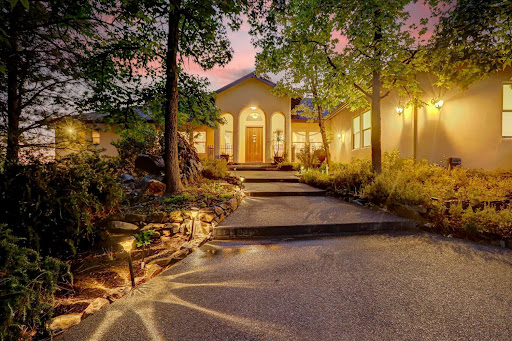 Maison avec piscine et jardin 1