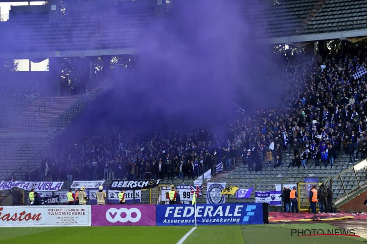 Fans van Beerschot Wilrijk willen tegen KV Mechelen ludiek uit de hoek komen... en daar kan een washandje bij helpen