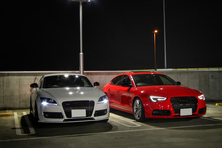 TT クーペのあなたのテールは？・アウディ プチオフ・なめなめ六角ナット・ドリンクホルダー取り付け・S5 スポーツバックに関するカスタム事例の投稿画像4枚目