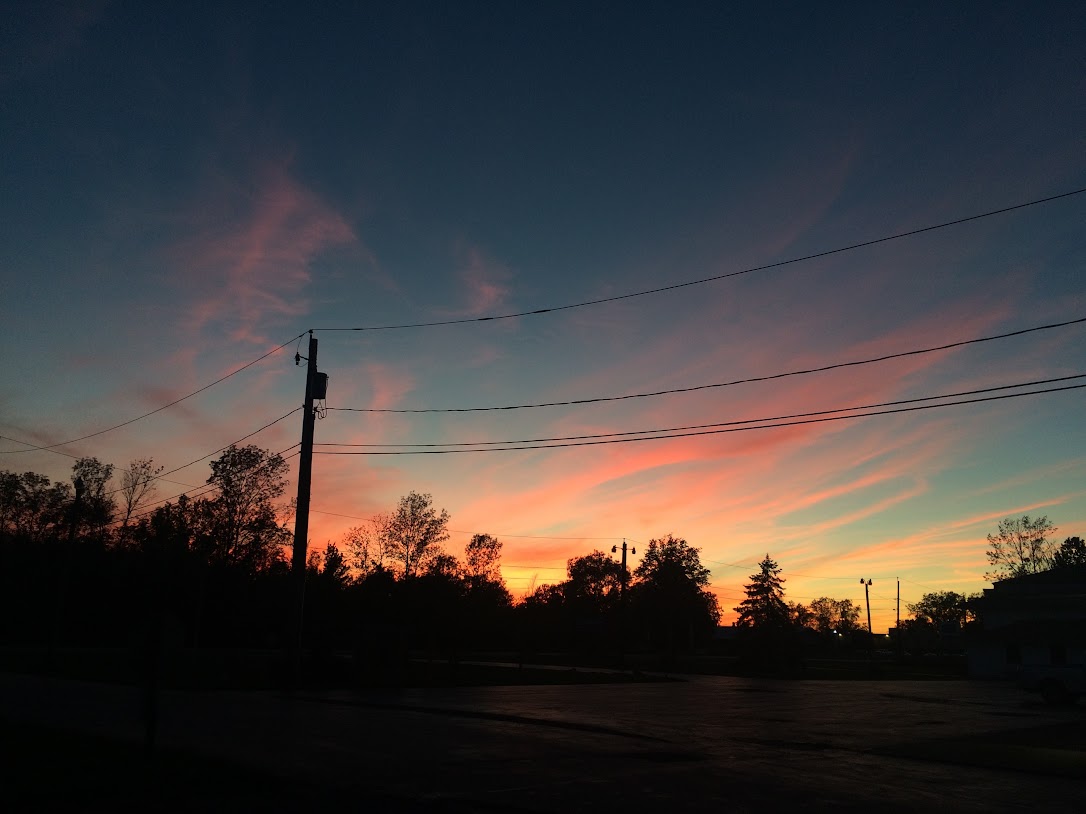 After a stop at the grocery store, and a quick meal, it was time for a shot of the sunset before bed.