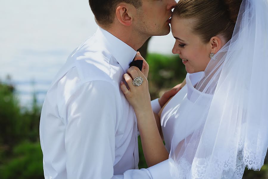 Photographe de mariage Alisa Pirogova (alisinka). Photo du 1 octobre 2014