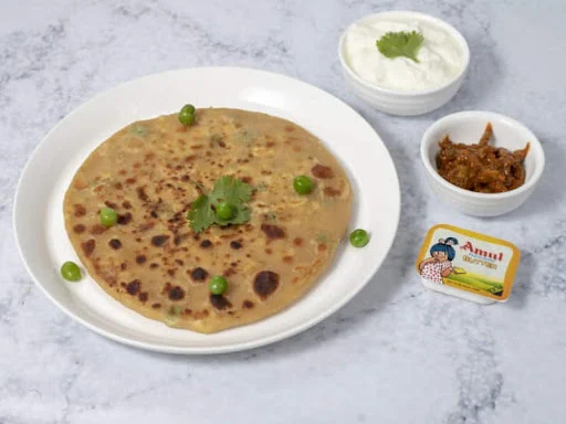 Mutar Paneer Paratha